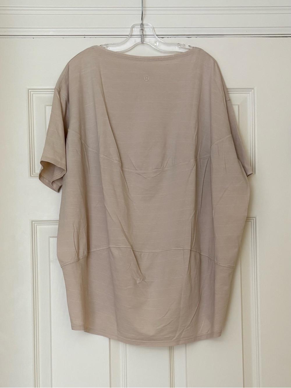 Lululemon Back in Action Short Sleeve
Short Serve Stripe Prosecco Pale Linen - Picture 7 of 8